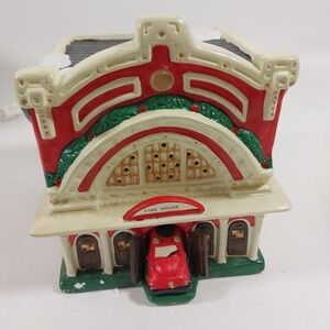 Santa's Best Light Up Christmas‎ Village Fire Station Spirit of America